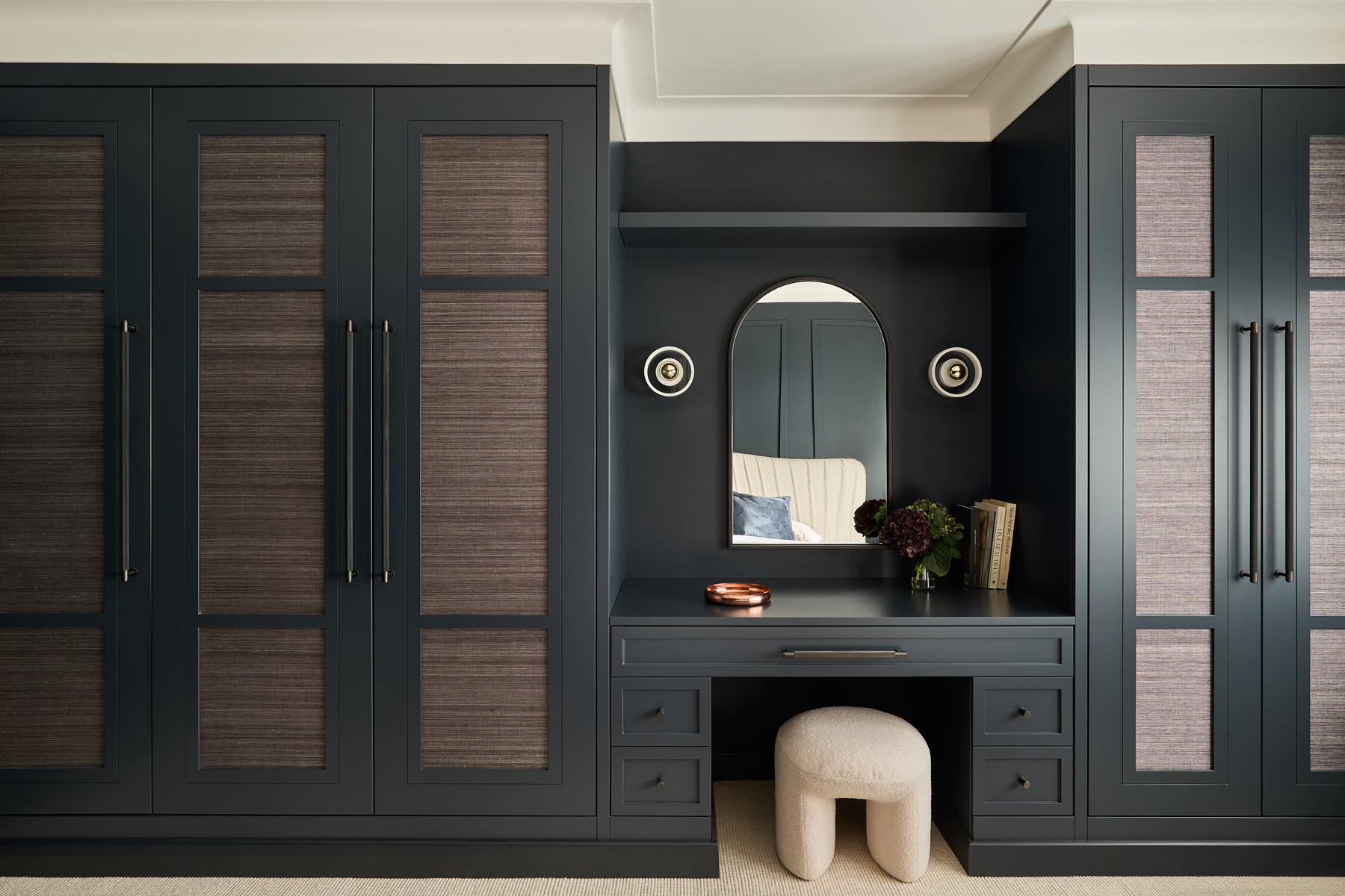 bedroom interior designers